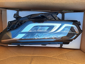 LandRover Discovery Sport esituli (1 foto / 5)