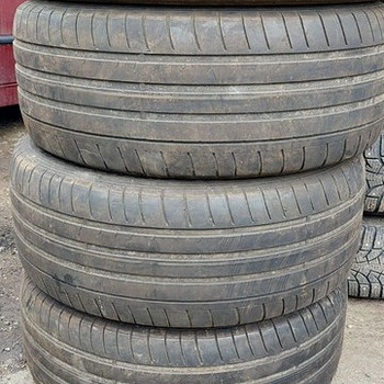 18 " Летние шины Dunlop 245 50 18 4шт