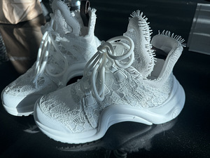 LV sneakers (3 foto / 3)
