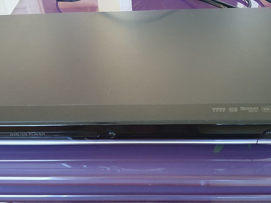 DVD плеер LG DVX 450