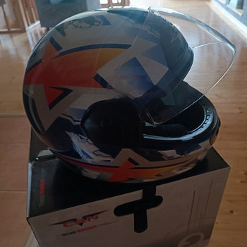 Продам мото шлемы. 180 evro
