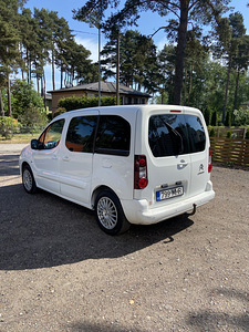 Autorent.Berlingo.Kärukonks.Vebasto puldiga (2 foto / 8)