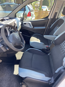Autorent.Berlingo.Kärukonks.Vebasto puldiga (5 foto / 8)