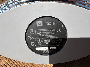 Музыкальная колонка JBL RADIAL (2 фото из 4)