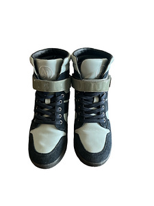 Armani Jeans, 36 (3 фото из 3)