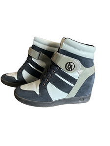 Armani Jeans, 36 (1 фото из 3)