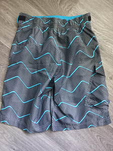 Nike шорты р.8-10лет (2 фото из 5)