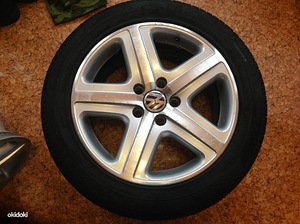 Volkswagen Touareg Atheo veljed R19 rehvidega (2 foto / 2)