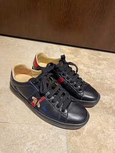 Gucci (1 фото из 3)