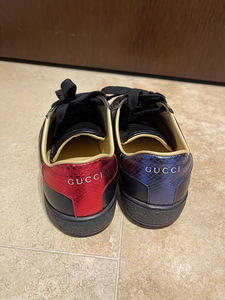 Gucci (3 фото из 3)