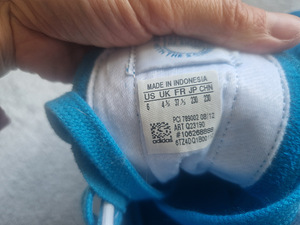 Adidas naiste vabaajajalatsid (3 foto / 5)