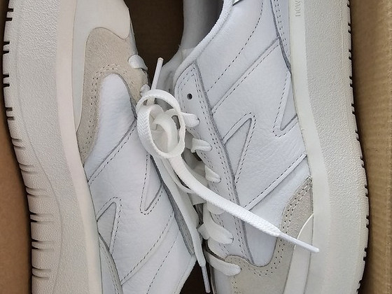 Новые New Balance CT302