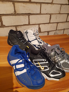 Кроссовки NIKE, ADIDAS (1 фото из 2)