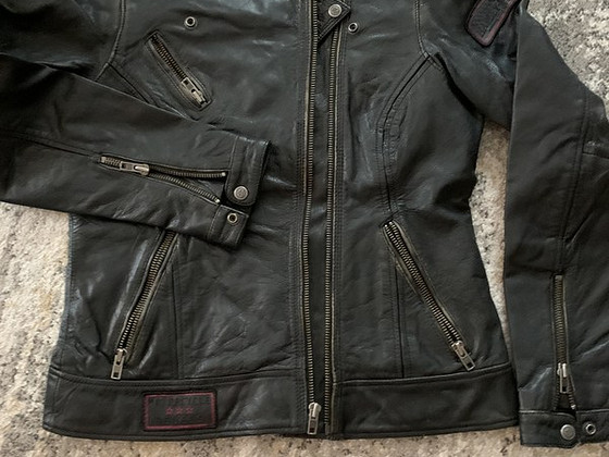 Кожаная куртка Harley Davidson, р.S