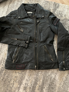 Nahkjakk Harley Davidson, suurus S (1 foto / 4)