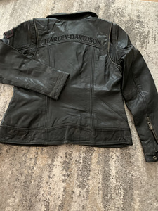 Nahkjakk Harley Davidson, suurus S (4 foto / 4)