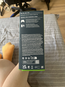 Spetsiaalse seeria traadita mängupult (7 foto / 10)