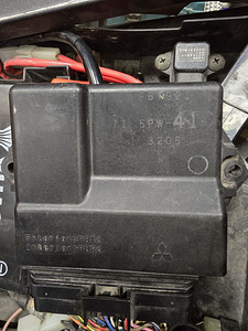 Elektrooniline mootori juhtimisseade (komutaator) (1 foto / 2)