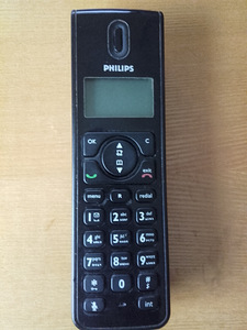 Телефон PHILIPS (2 фото из 3)