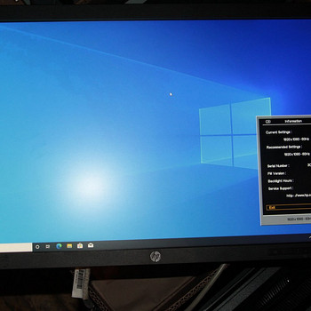 23" Мониторы HP Elitedisplay E231 FullHD 1920x1080(босиком)
