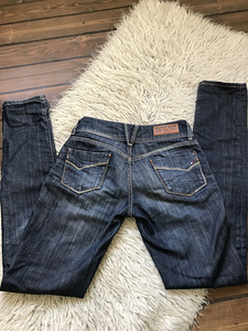 TOMMY HILFIGER TEKSAD S (2 foto / 2)