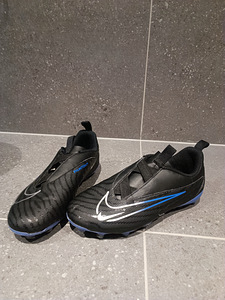 Nike laste saapad. Jalgpallisaapad Nike (2 foto / 4)