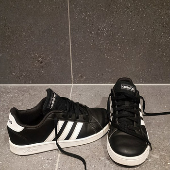 Adidase tossud. Tossud Adidas