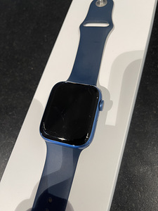 Apple watch series 7 45mm. (2 фото из 3)