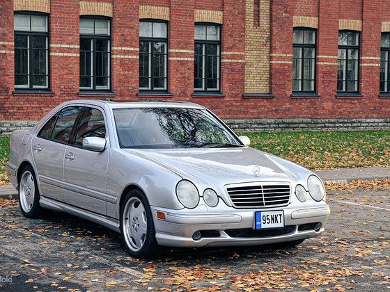 Mercedes-Benz E 55 AMG