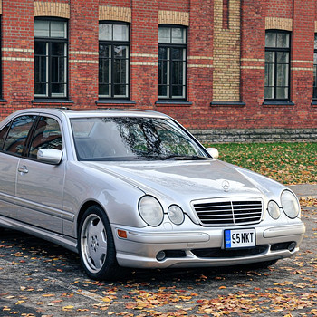 Mercedes-Benz E 55 AMG
