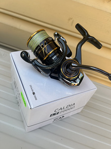Daiwa caldia 2000d (1 foto / 4)
