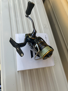 Daiwa caldia 2000d (3 foto / 4)