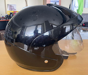 M: Kiiver / HJC / XL (1 foto / 3)
