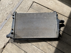 Запчасти Audi A6C5 2.5 tdi (4 фото из 5)