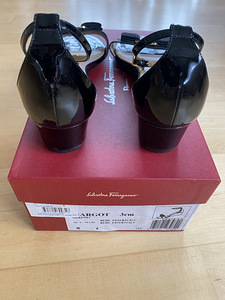 Salvatore Ferragamo 38.5 (3 фото из 6)