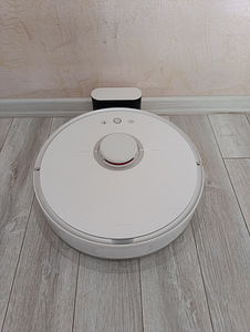 Робот пылесос Xiaomi Mi Roborock S5 (5 фото из 5)