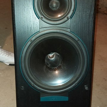 JBL kõlarid 2tk.