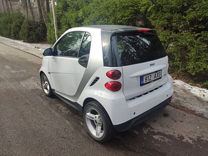 Mercedes Smart – linnaparkimise ja säästude kuningas! (4 foto / 9)