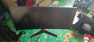 Monitor (1 foto / 4)