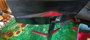 Monitor (2 foto / 4)
