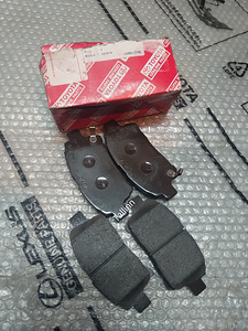 Lexus Toyota 43512-30371 43516-30061 04465-17140 (2 foto / 2)