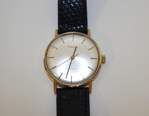 Золотые часы Tissot Stylist 585 проба (2 фото из 3)