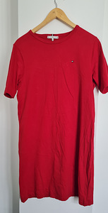 Tommy Hilfiger kleit M (1 foto / 2)