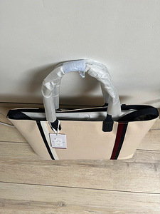 Tommy Hilfiger (3 foto / 3)