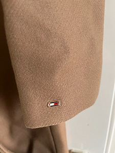 Tommy Hilfiger (3 фото из 5)
