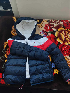 Tommy Hilfiger (1 foto / 3)