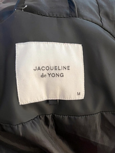 JACQUELINE DE YONG (3 фото из 3)
