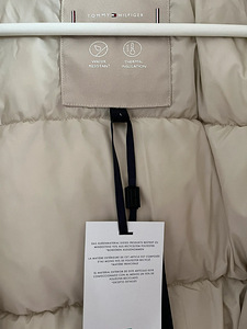 Tommy Hilfiger (2 фото из 3)
