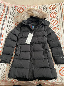 Парка Canada Goose с натуральным мехом койота (1 фото из 10)