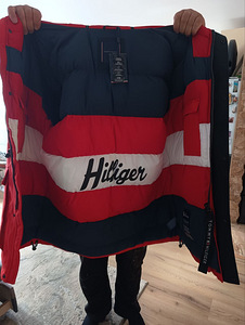 Tommy Hilfiger (4 фото из 6)